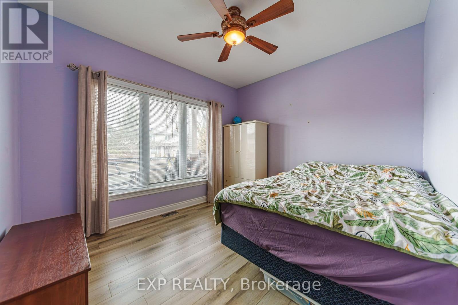1496 Queensdale Avenue Property Photo 14