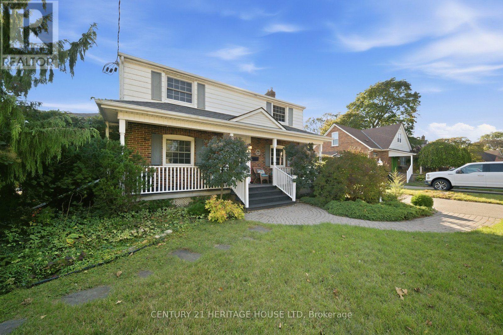 144 St George Street Property Photo 4