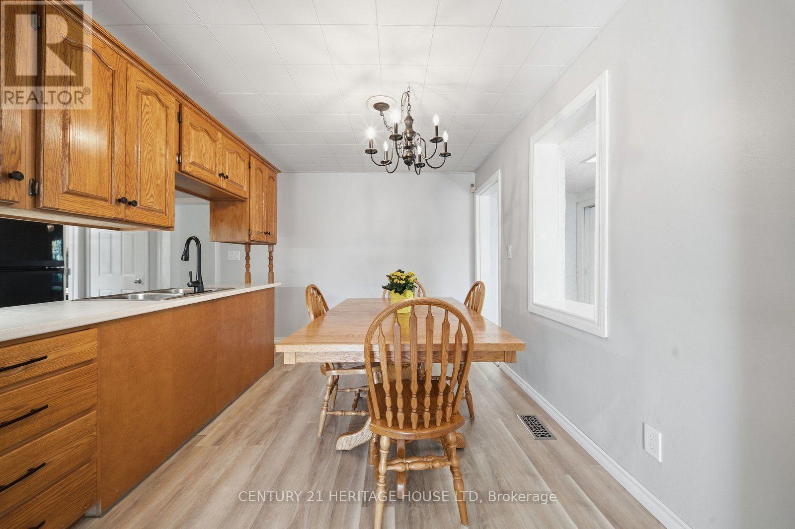 144 St George Street Property Photo 15