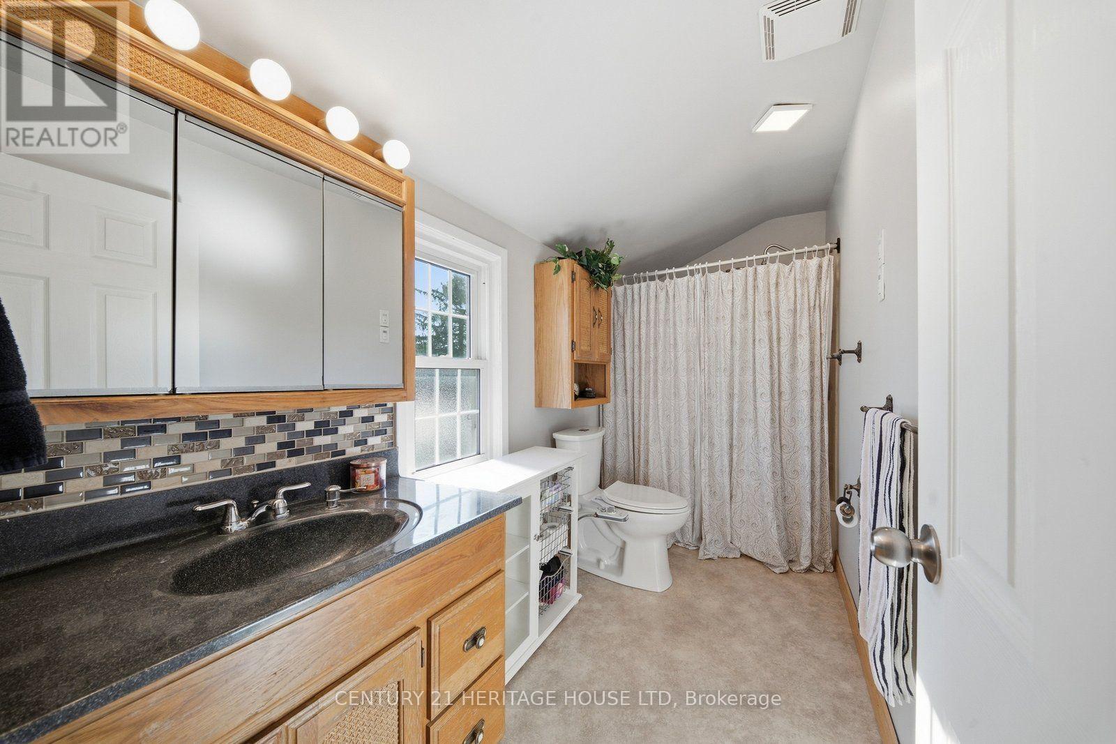 144 St George Street Property Photo 25