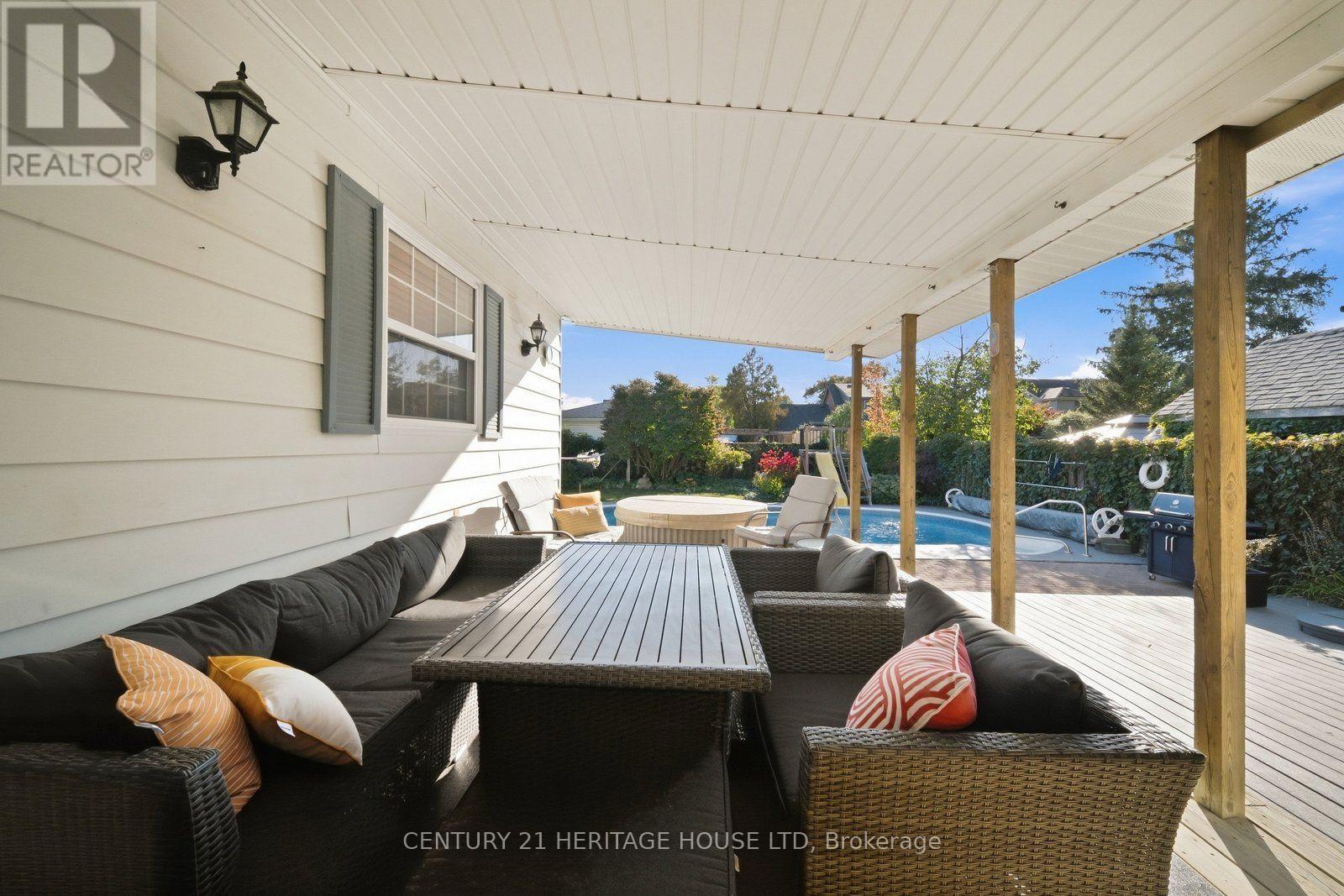 144 St George Street Property Photo 37