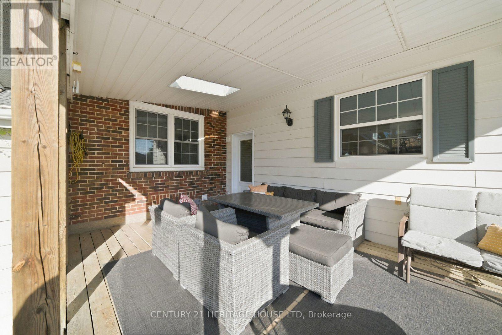 144 St George Street Property Photo 38