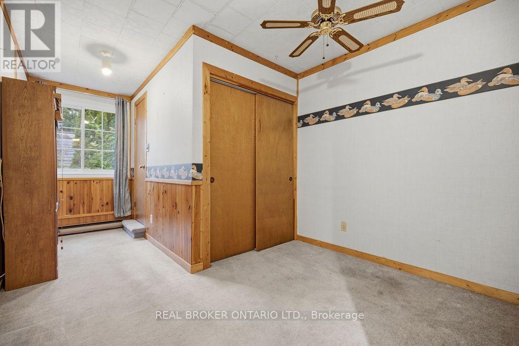 800 Pinegrove Crescent Property Photo 18