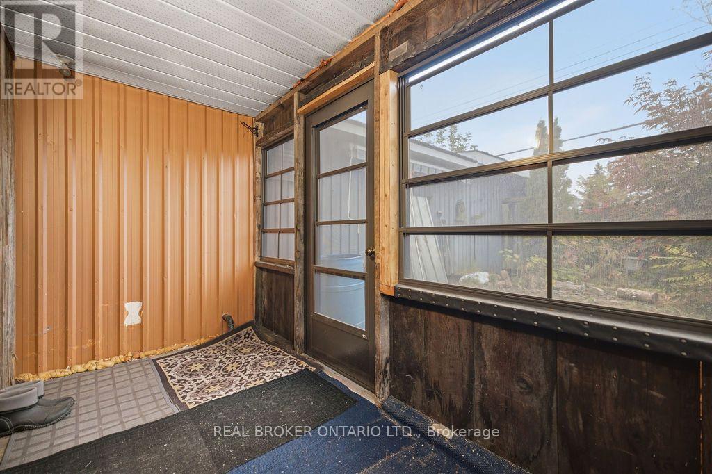 800 Pinegrove Crescent Property Photo 26