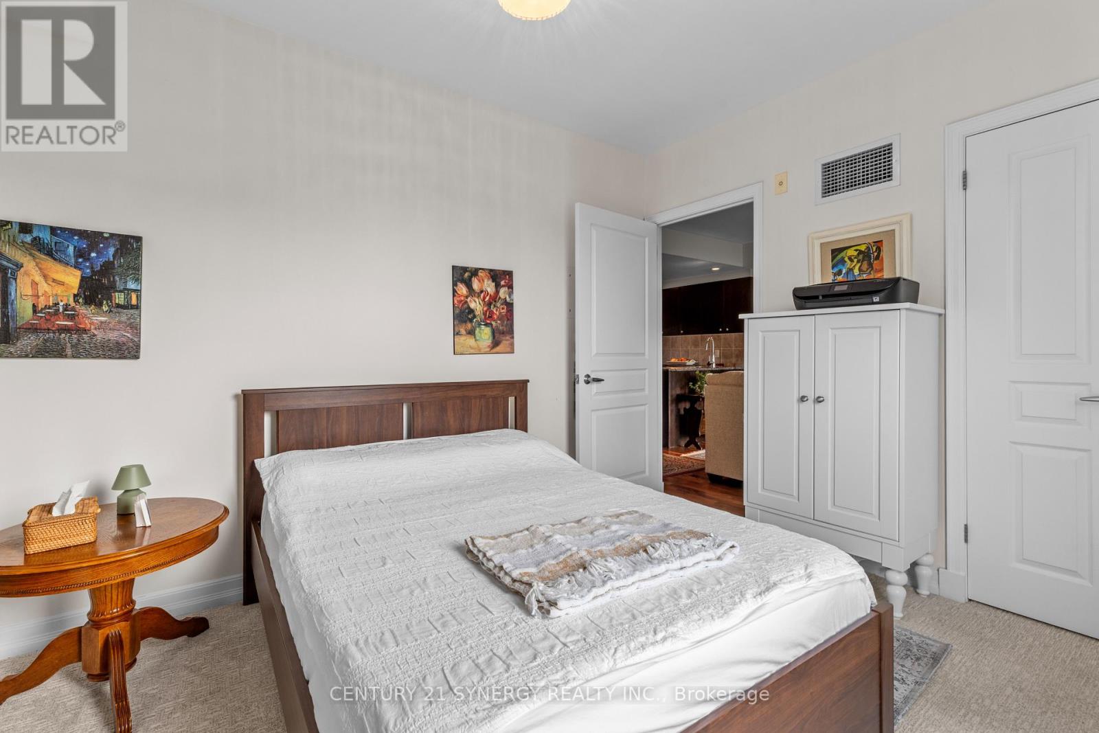 501 - 200 Besserer Street Property Photo 15