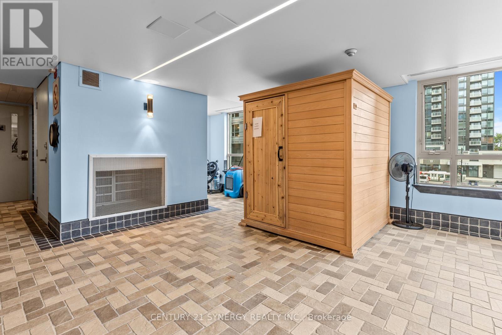 501 - 200 Besserer Street Property Photo 21