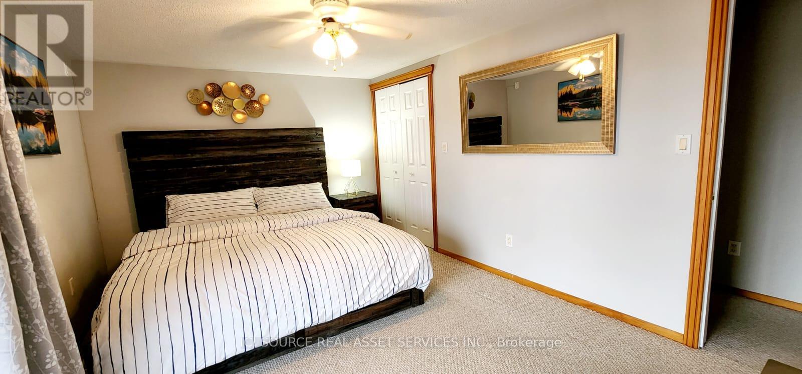 117 Front Street W Property Photo 17