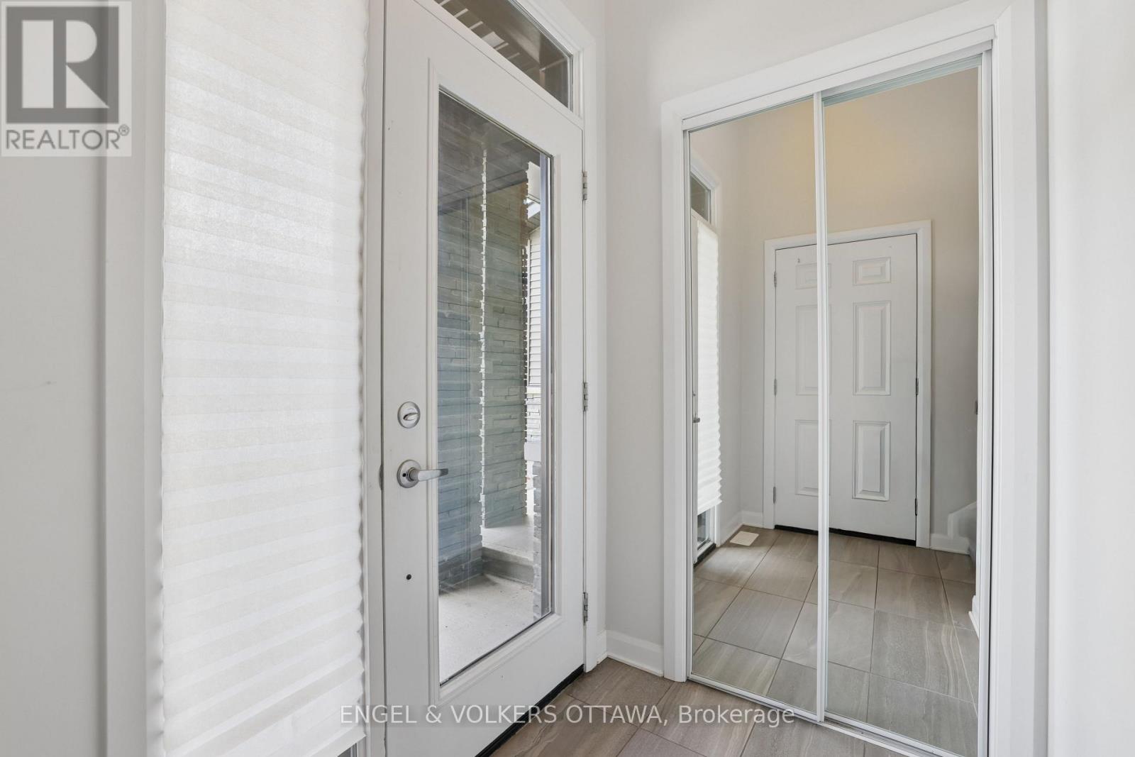 185 Chakra Street Property Photo 2