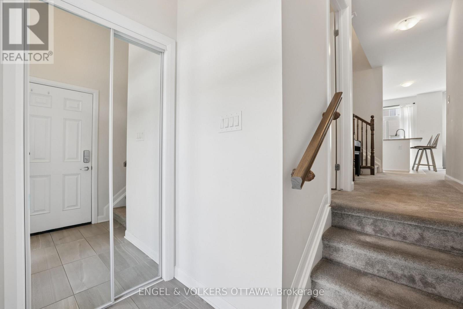 185 Chakra Street Property Photo 3