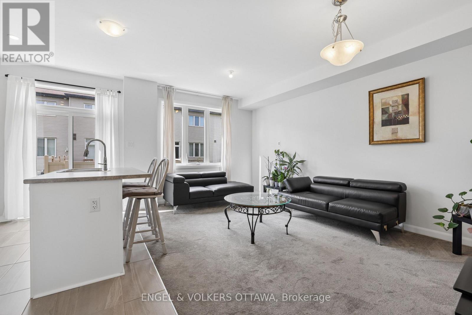 185 Chakra Street Property Photo 6