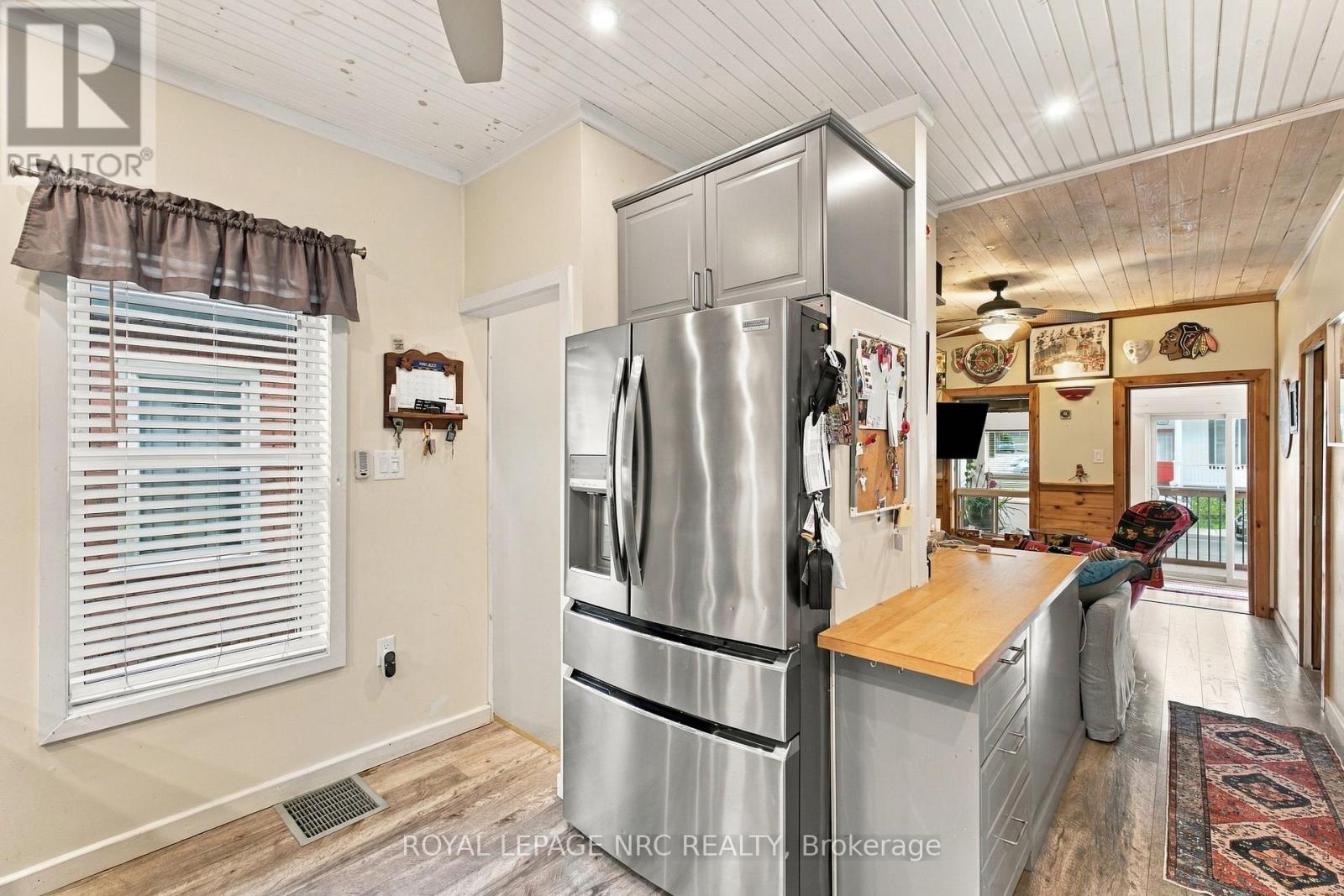 4455 Park Street E Property Photo 13