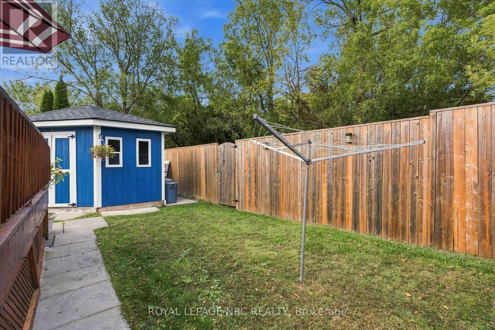 4455 Park Street E Property Photo 25