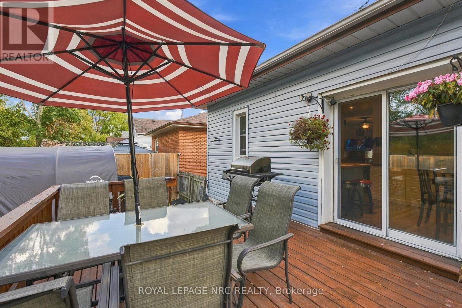 4455 Park Street E Property Photo 27