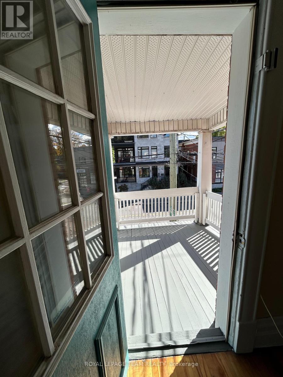 B - 427 Sunnyside Avenue Property Photo 8