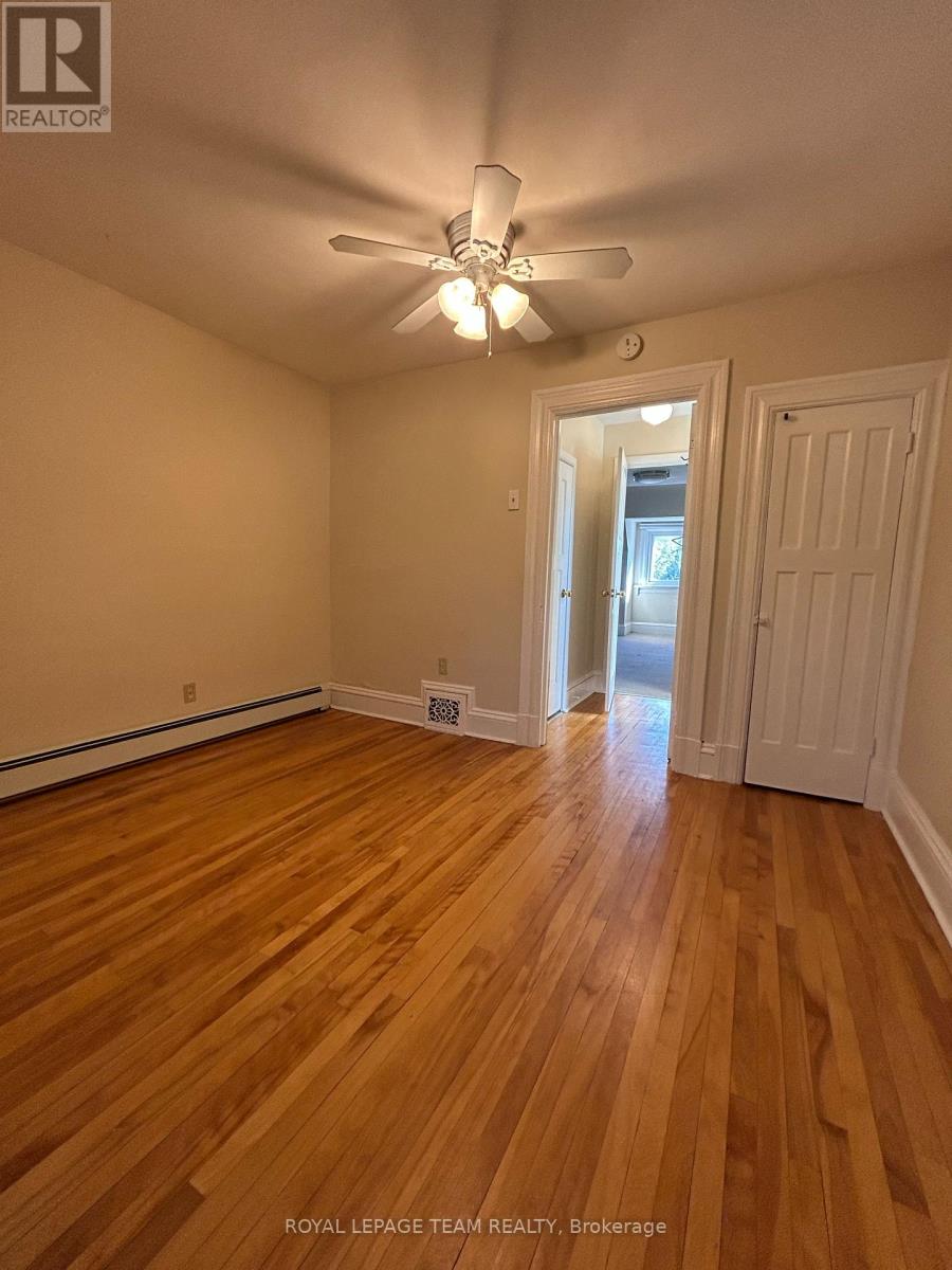 B - 427 Sunnyside Avenue Property Photo 18