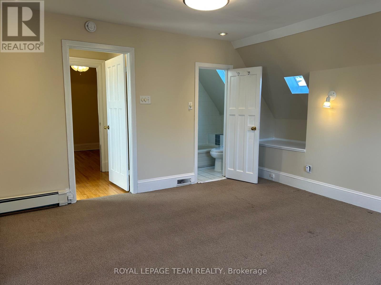 B - 427 Sunnyside Avenue Property Photo 19