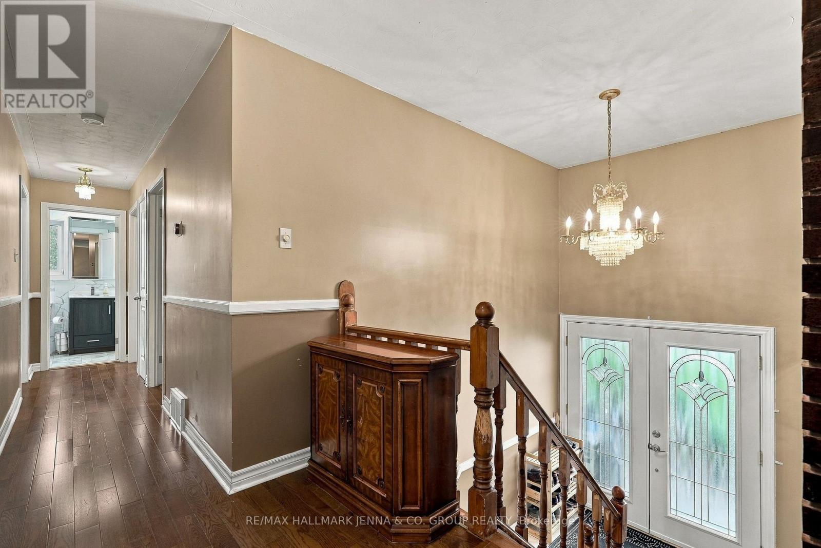 2313 8th Line Road Property Photo 5