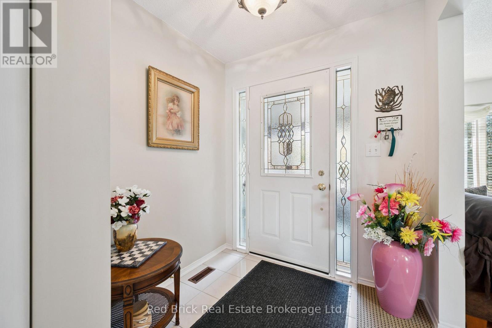 744 Woodhill Drive Property Photo 6