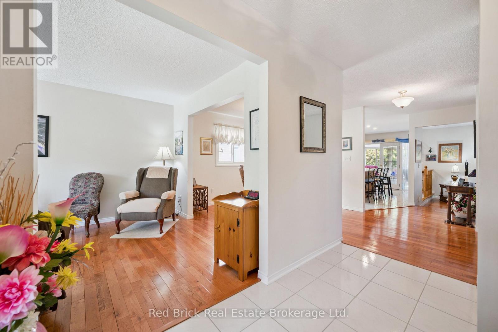 744 Woodhill Drive Property Photo 7