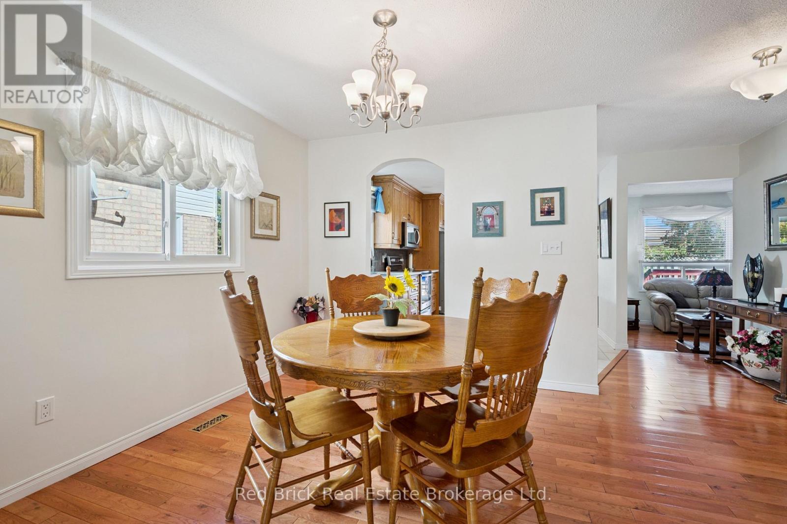 744 Woodhill Drive Property Photo 11