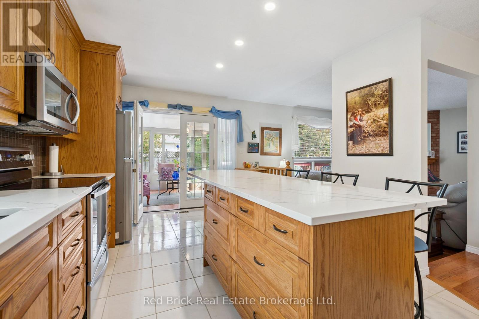 744 Woodhill Drive Property Photo 16