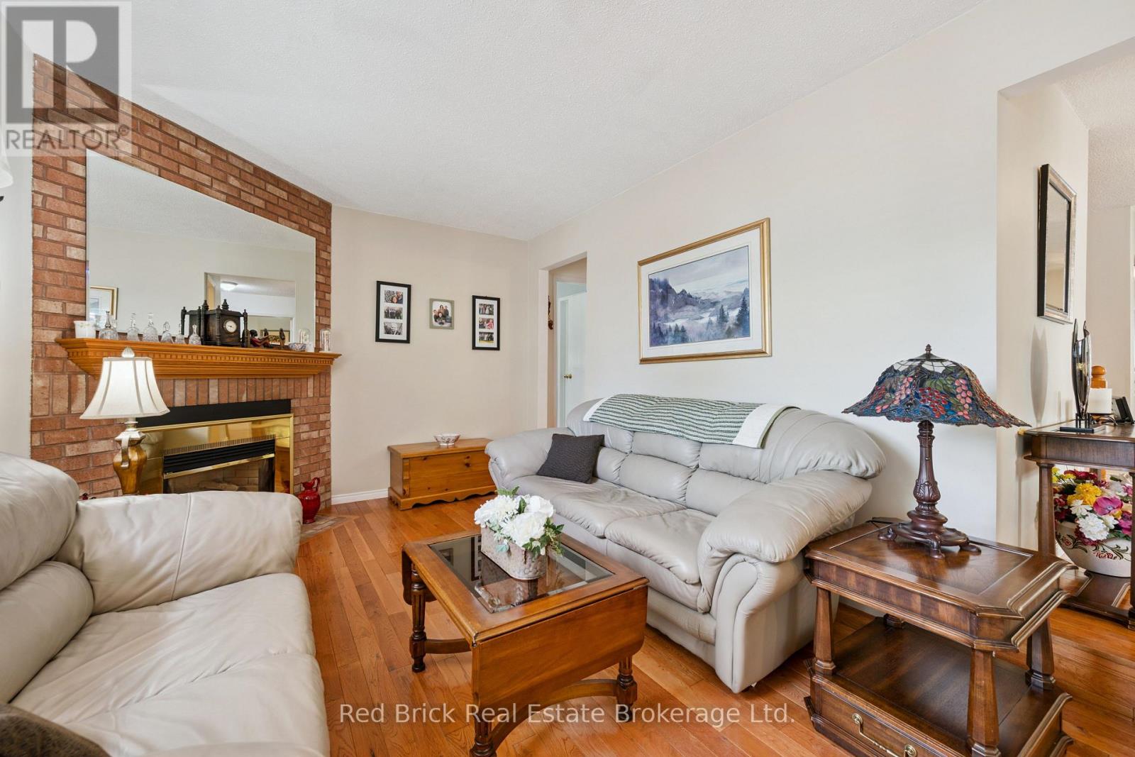 744 Woodhill Drive Property Photo 22