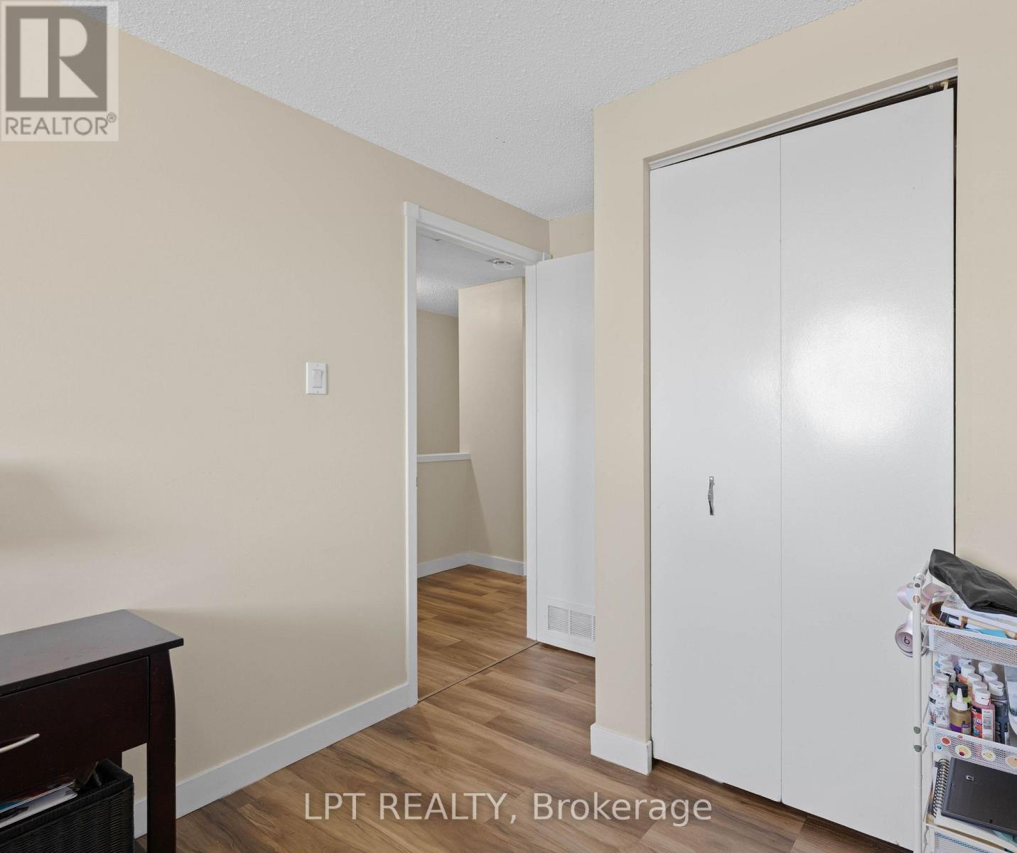 102 The Country Way Property Photo 19