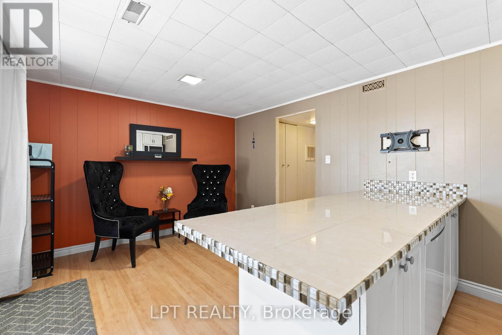 102 The Country Way Property Photo 24