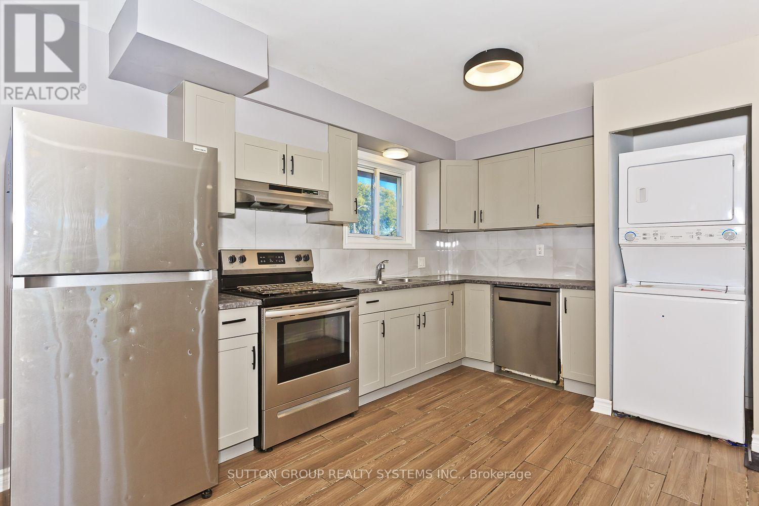 40 Jacobson Avenue Property Photo 8