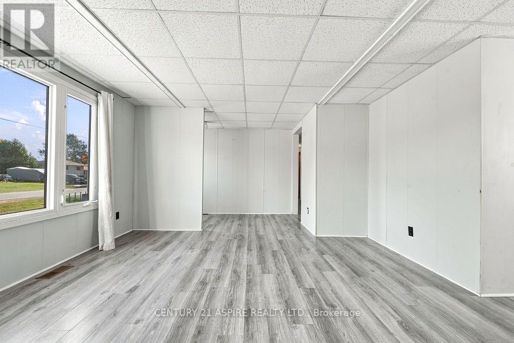 7 William Street Property Photo 5