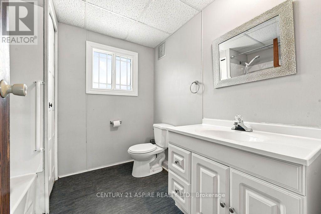 7 William Street Property Photo 25