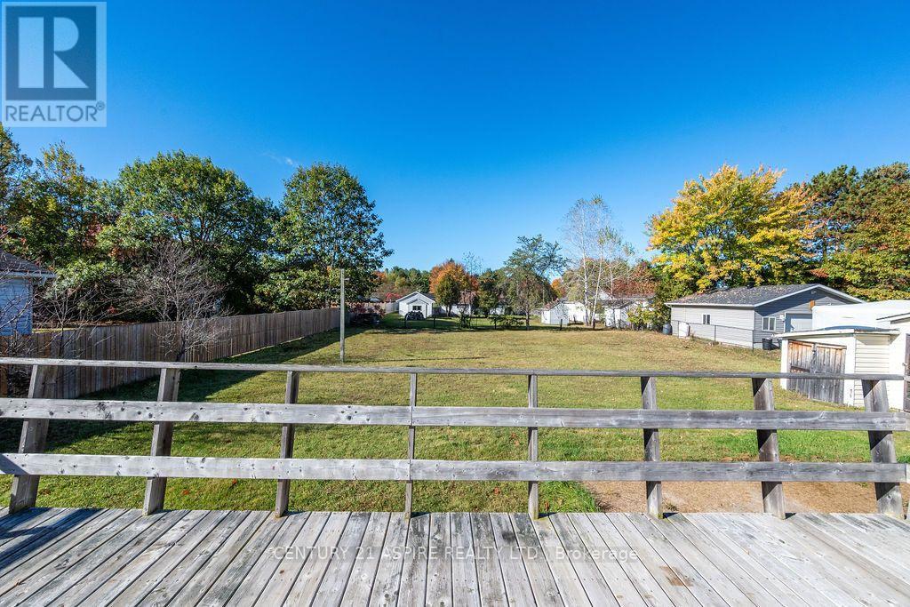 7 William Street Property Photo 36