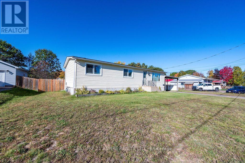 7 William Street Property Photo 50