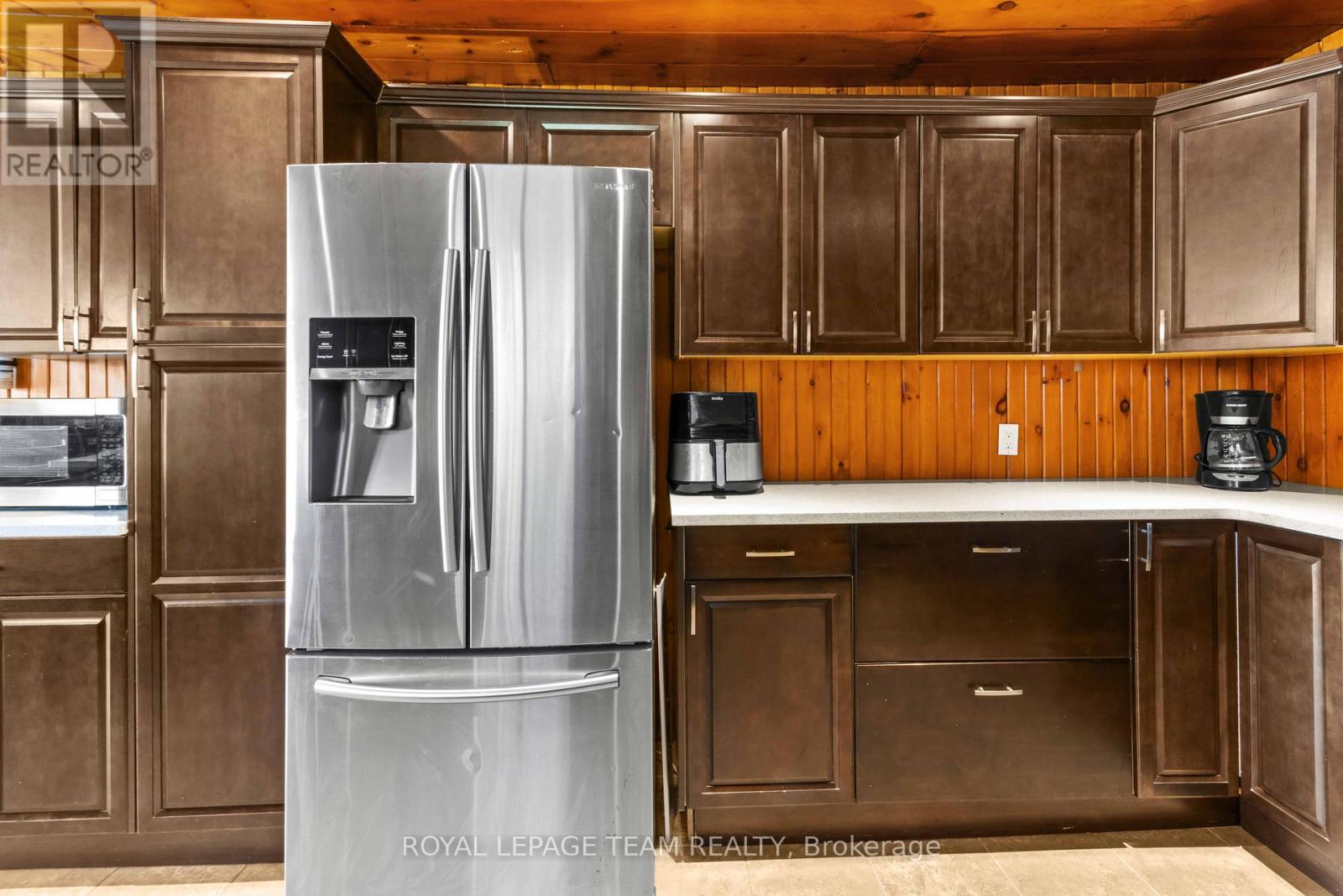 682 Long Lake Road Property Photo 21