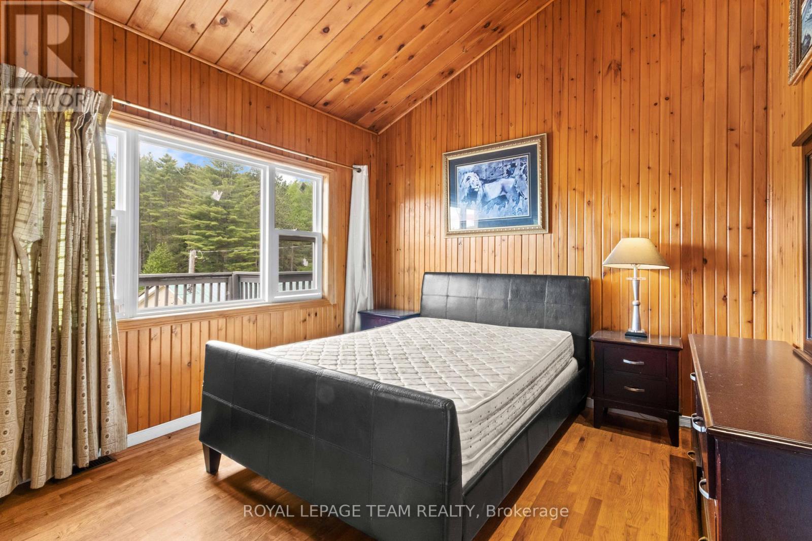 682 Long Lake Road Property Photo 31