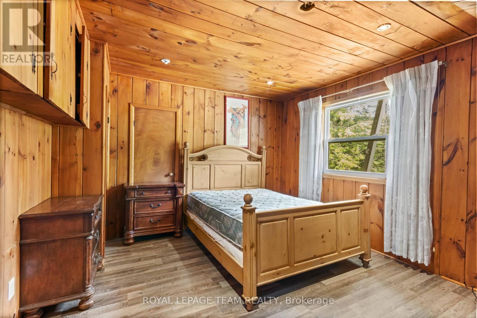 682 Long Lake Road Property Photo 36