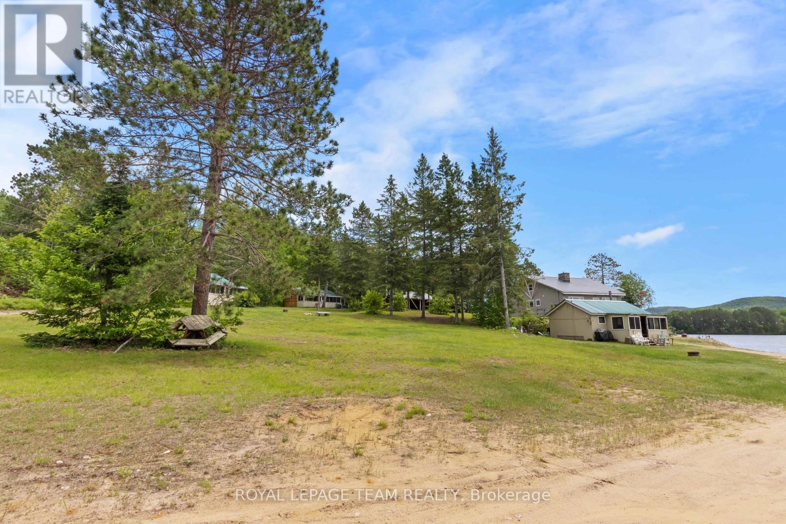 682 Long Lake Road Property Photo 45