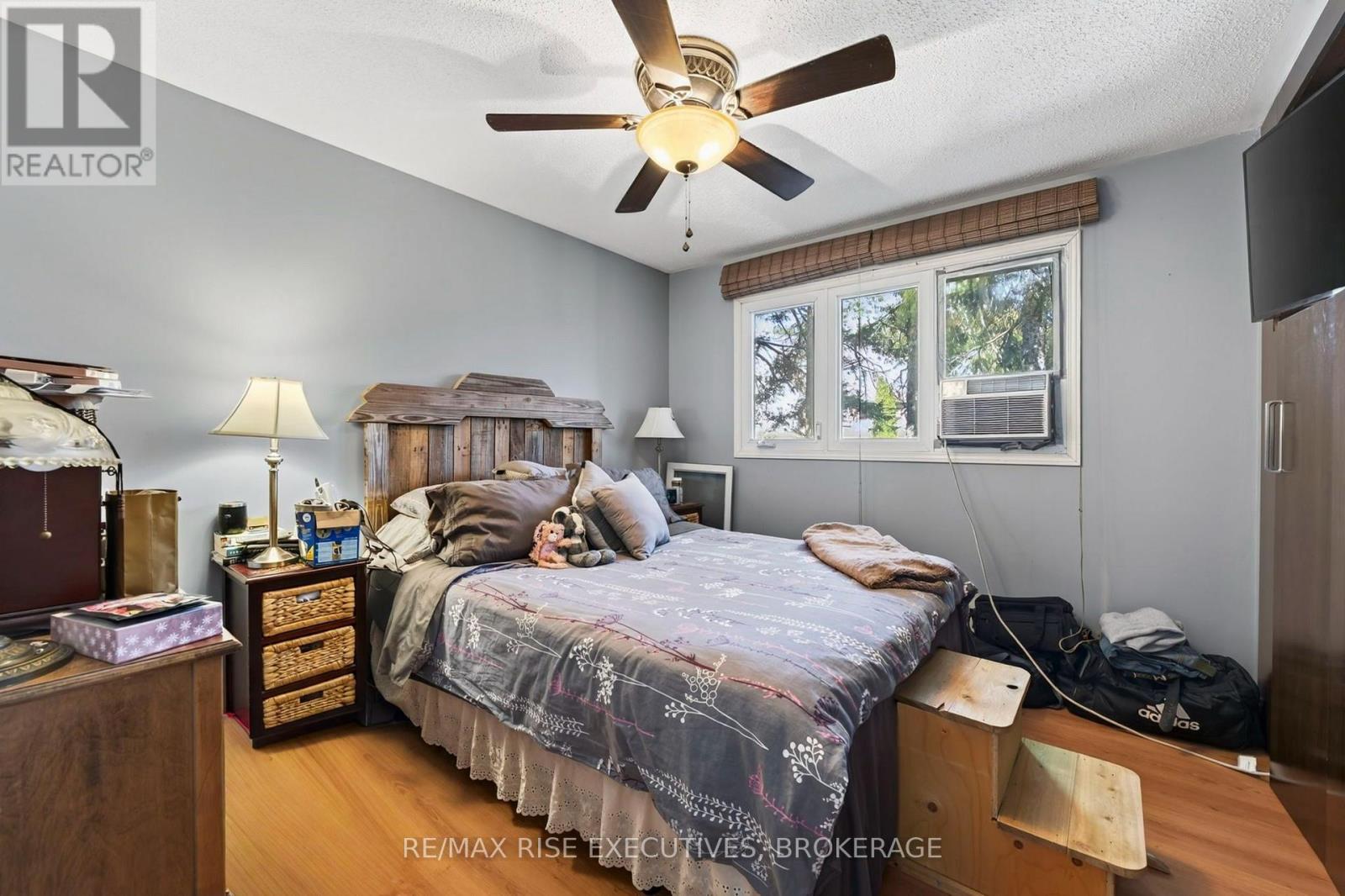 4259 Sydenham Road Property Photo 14
