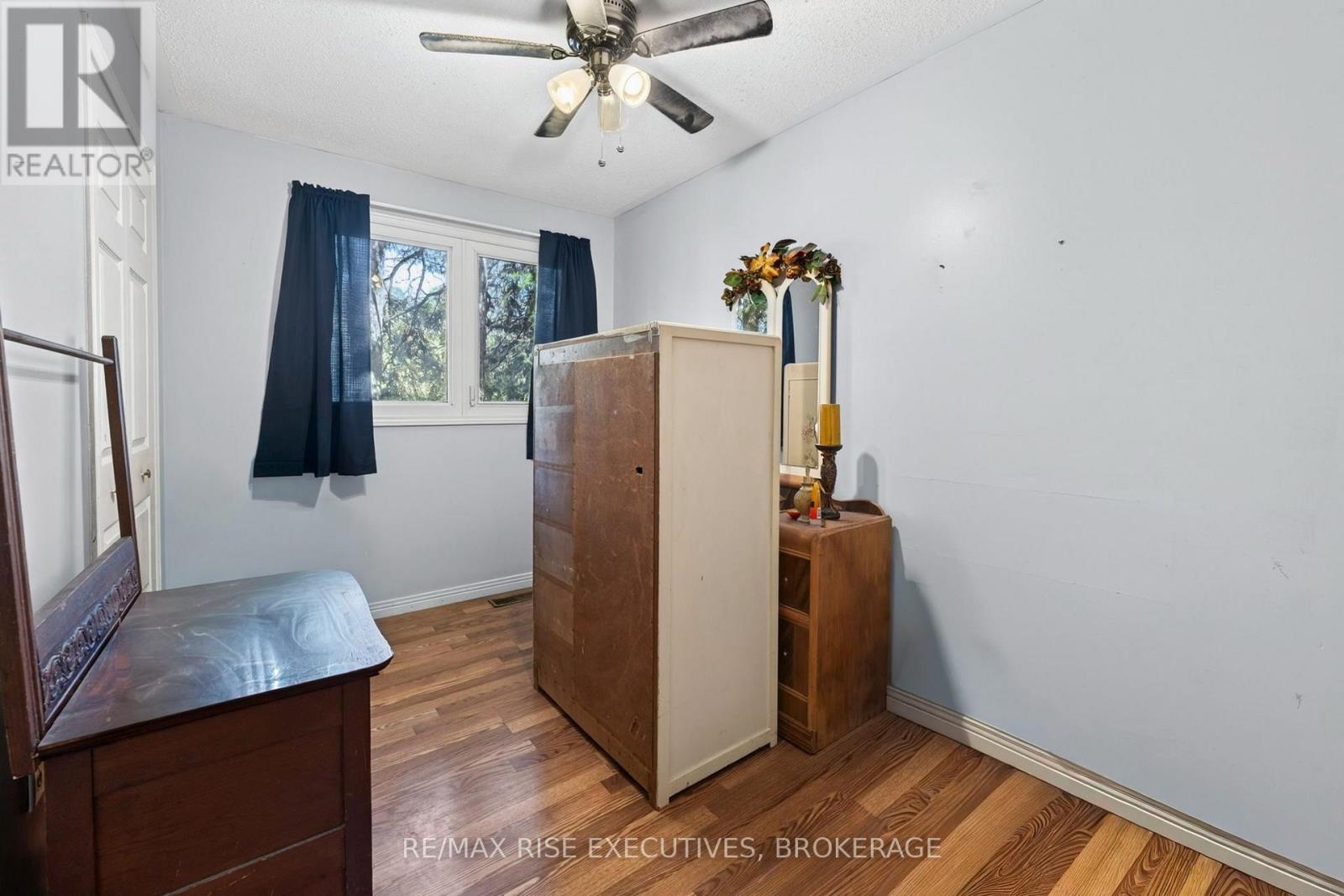 4259 Sydenham Road Property Photo 15