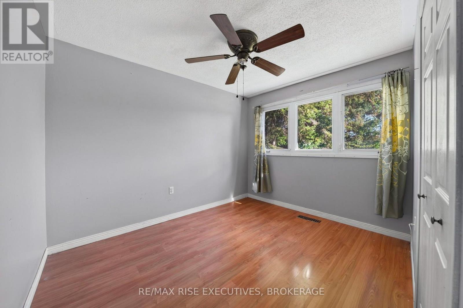 4259 Sydenham Road Property Photo 16