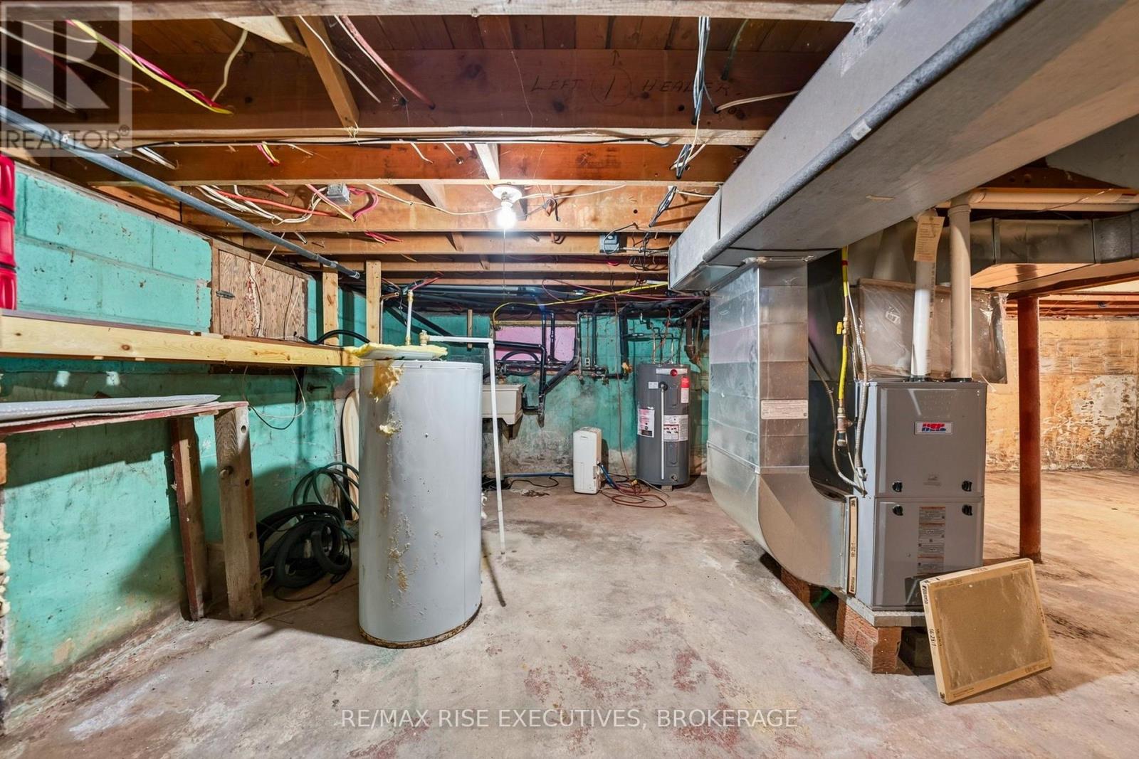 4259 Sydenham Road Property Photo 18
