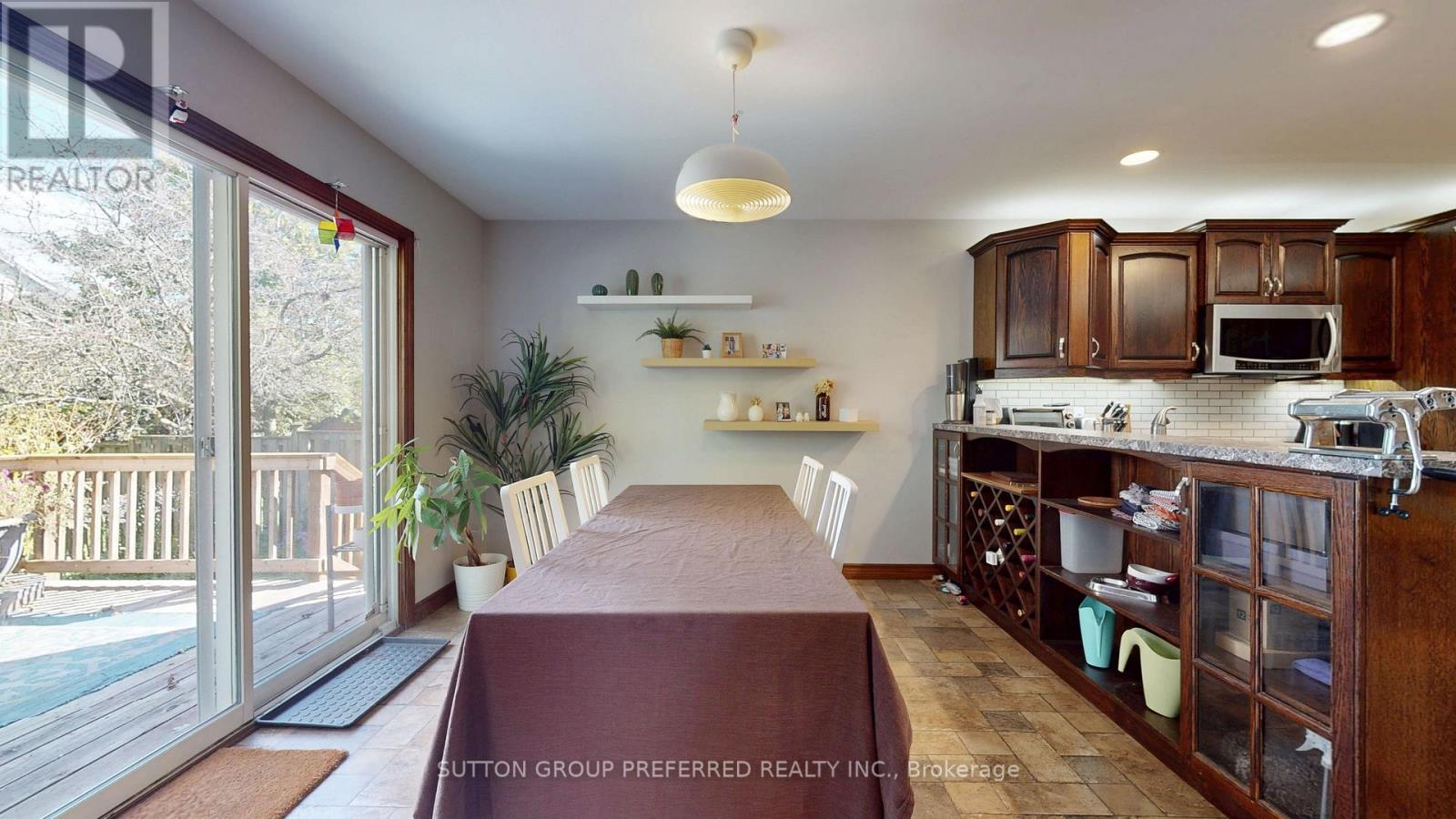 105 Richmeadow Crescent Property Photo 17