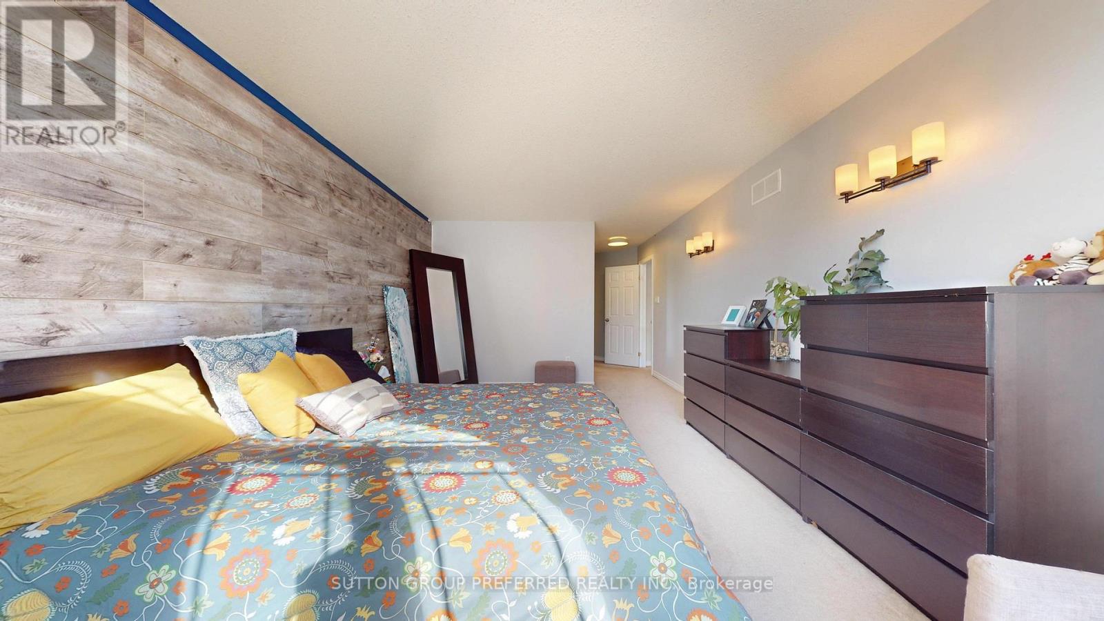 105 Richmeadow Crescent Property Photo 26