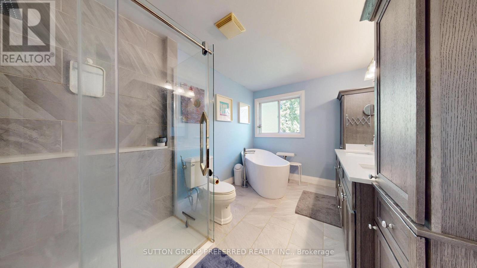 105 Richmeadow Crescent Property Photo 30