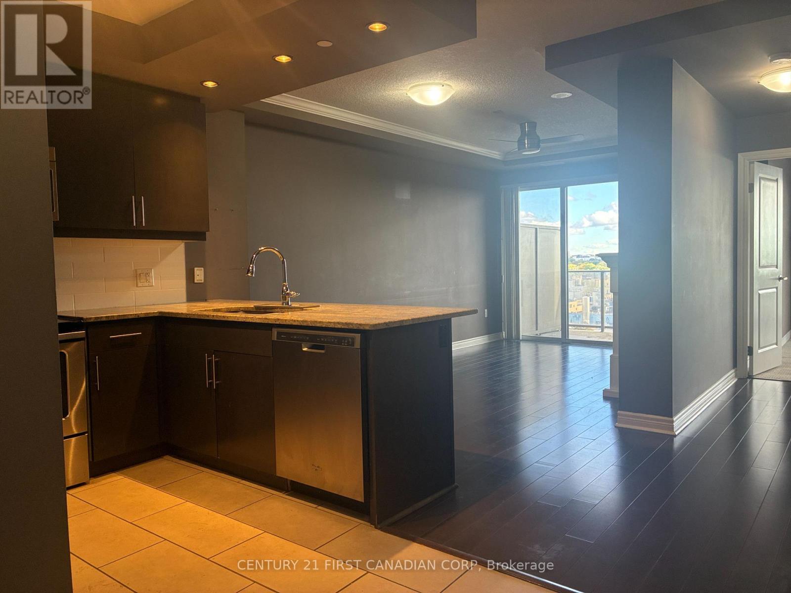 1506 - 330 Ridout Street N Property Photo 2