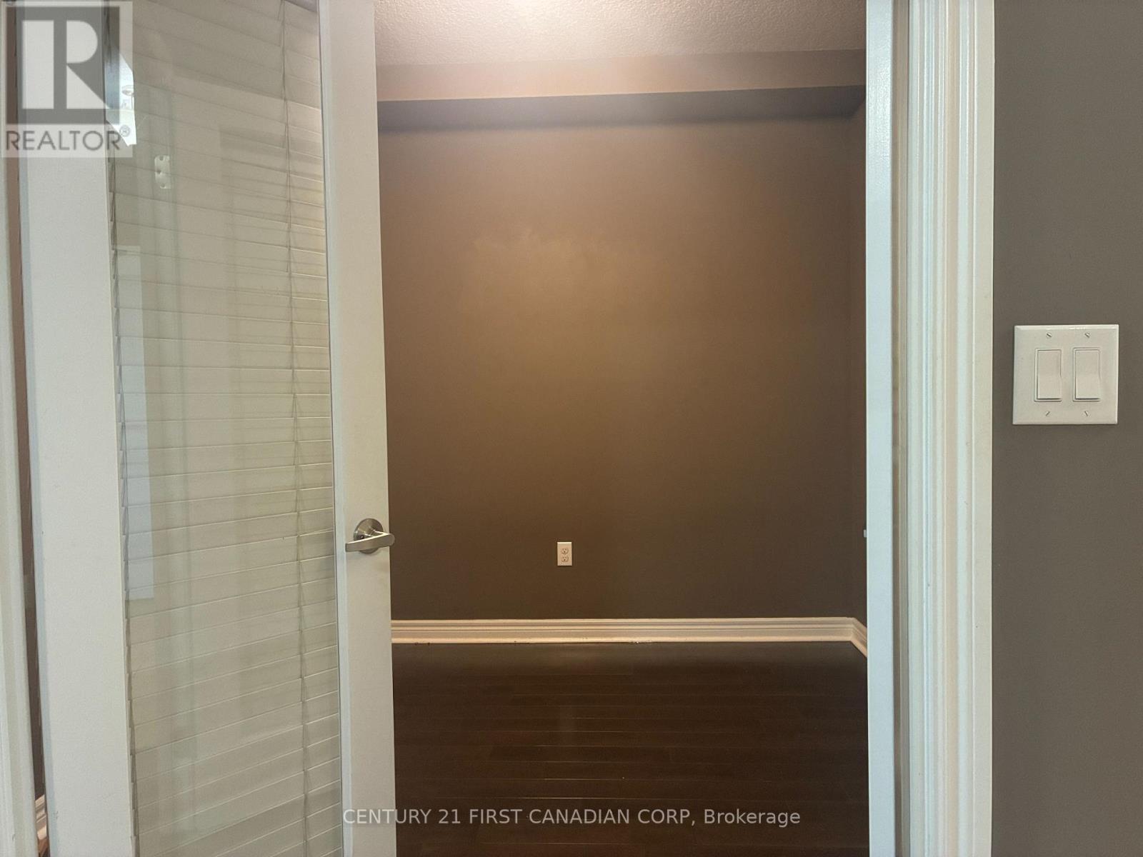 1506 - 330 Ridout Street N Property Photo 8