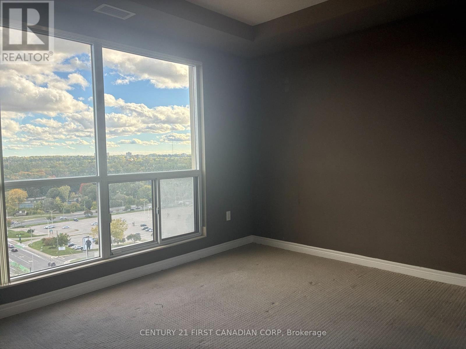 1506 - 330 Ridout Street N Property Photo 10