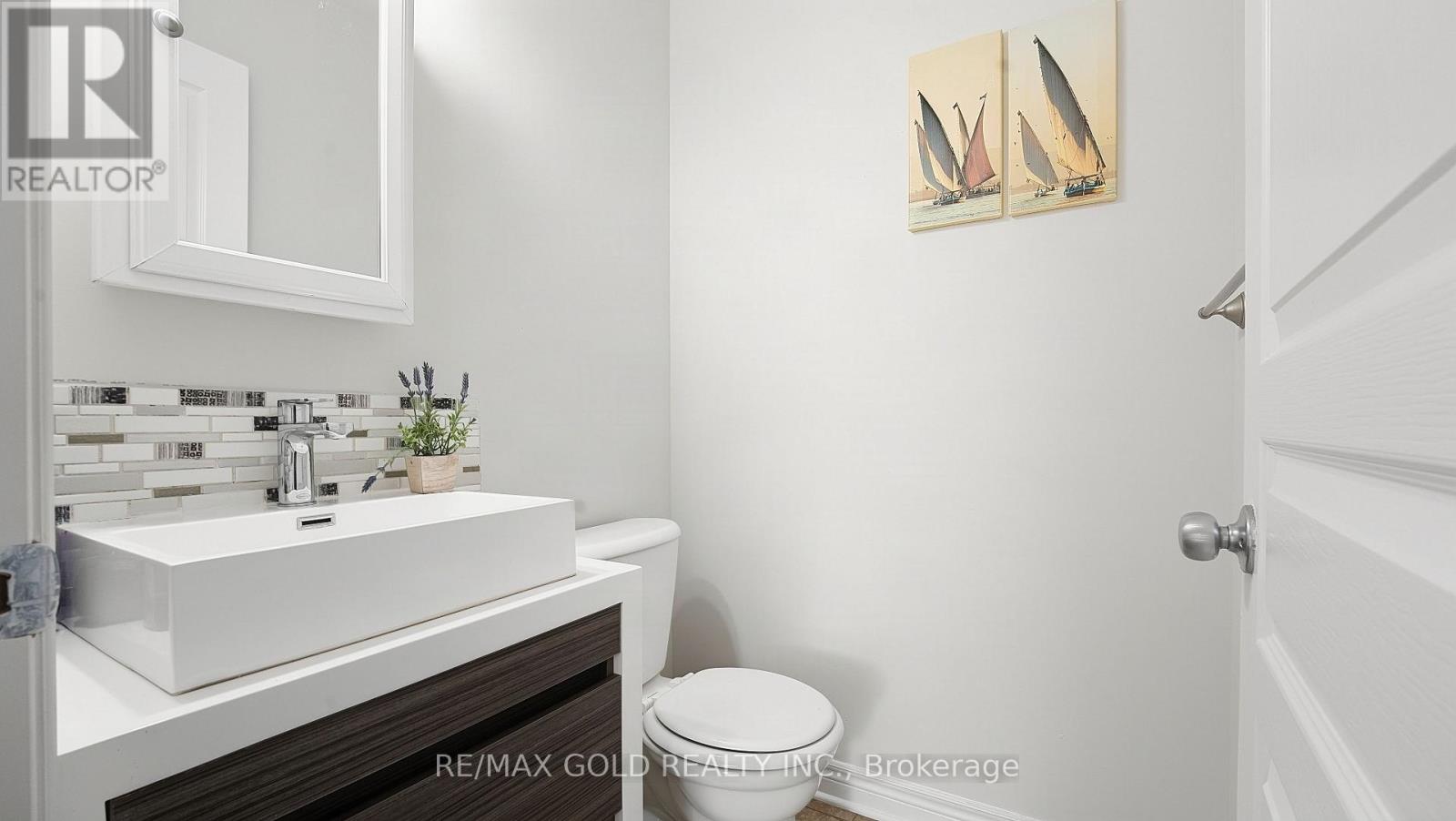 8596 Milomir Street Property Photo 13