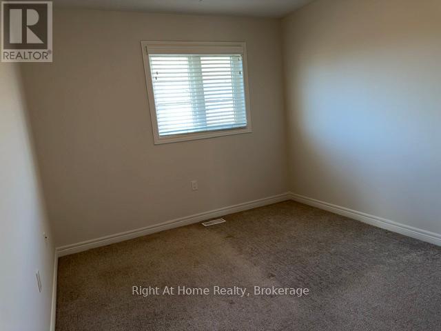 11 White Star Lane Property Photo 12