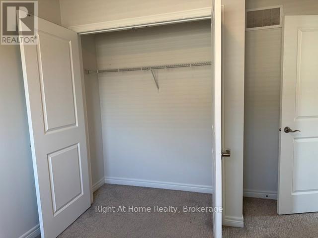 11 White Star Lane Property Photo 13